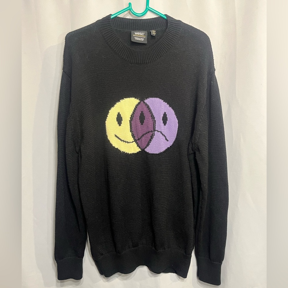 Wezc Unisex Leon Funny N Sad Cotton Sweater Men’s L and Women’s XL